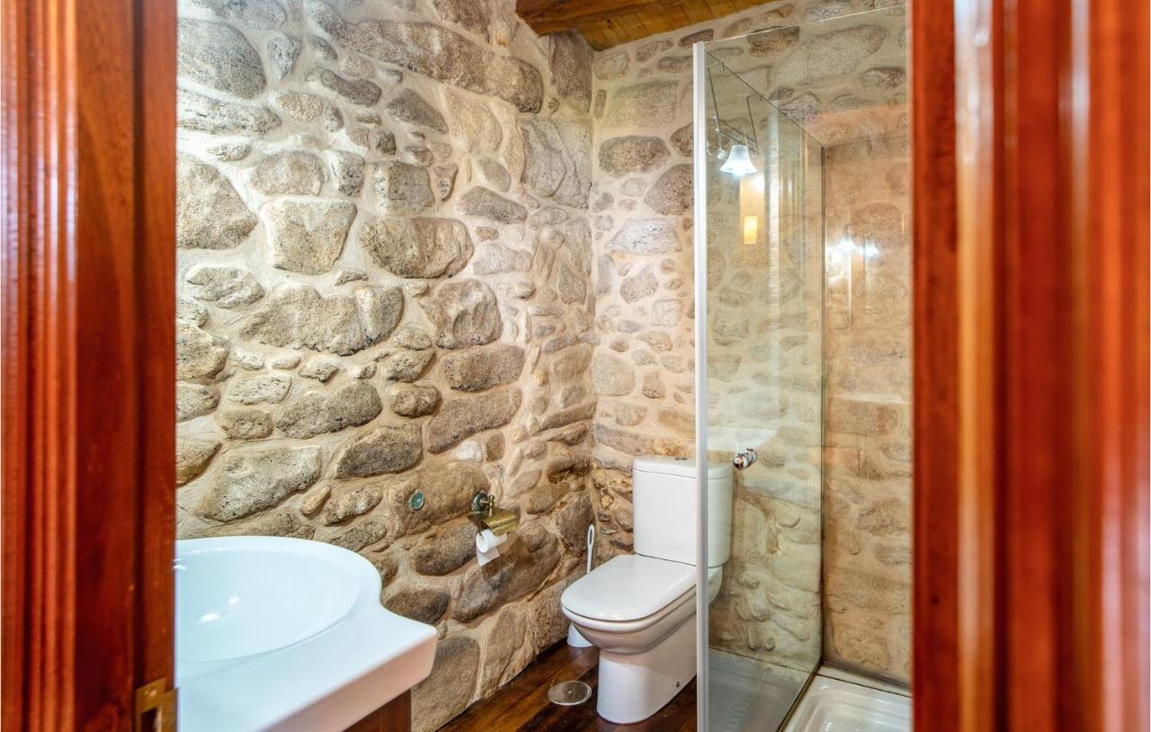 2 Bedroom Amazing Home In Muros Exterior foto
